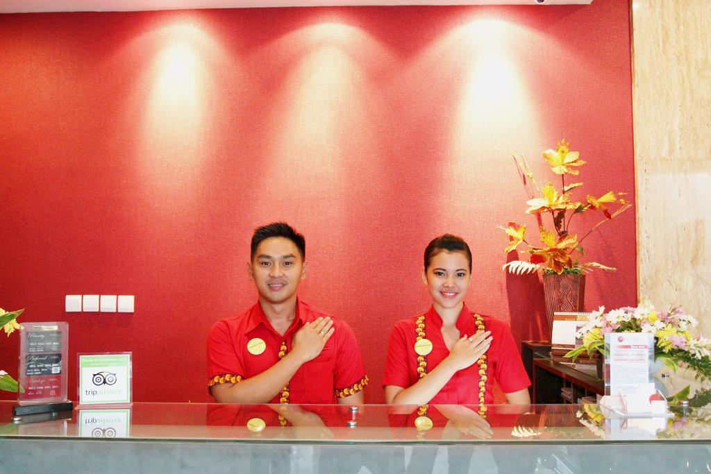 @Hom Premiere Cilacap Luaran gambar