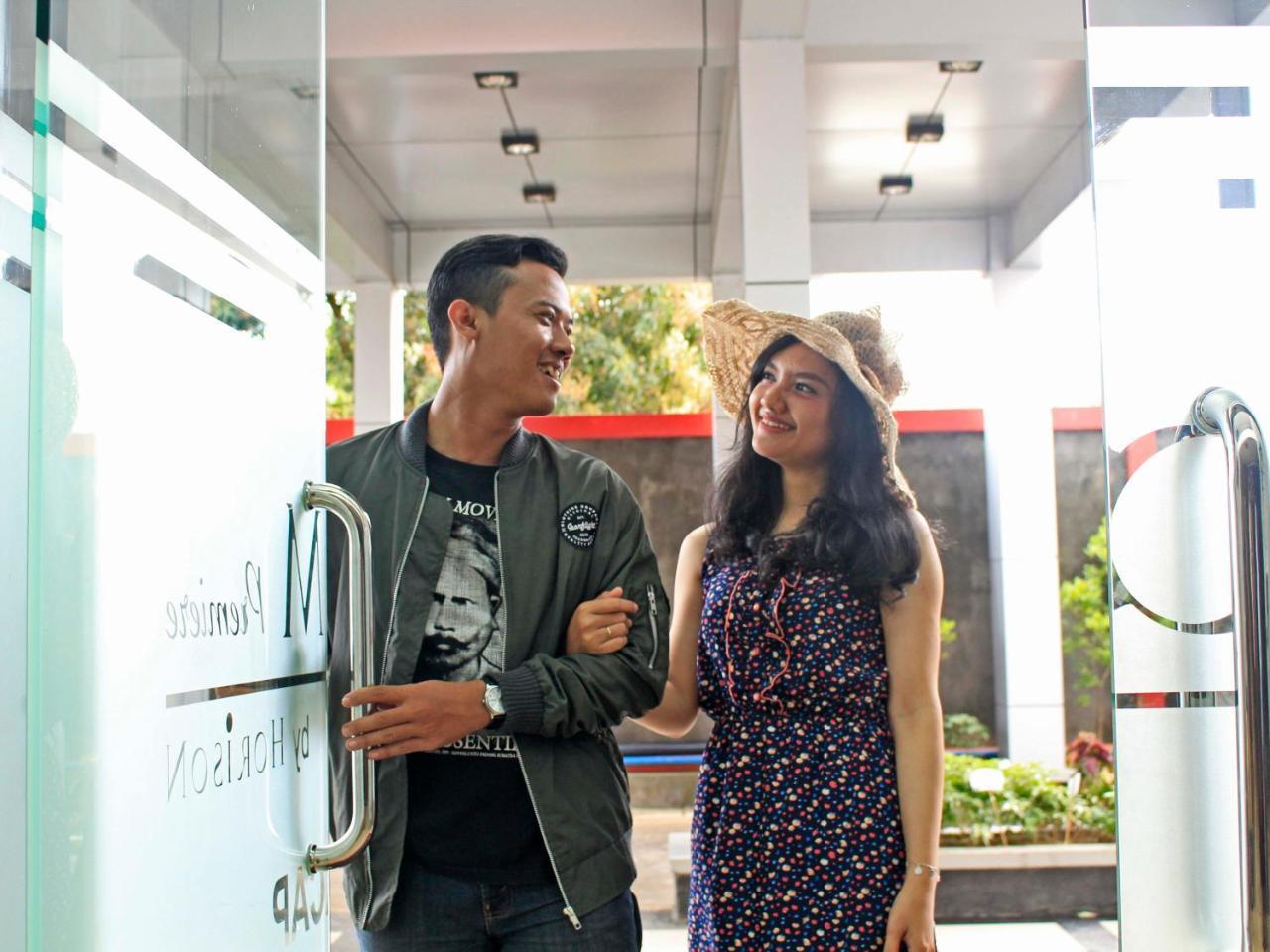 @Hom Premiere Cilacap Luaran gambar